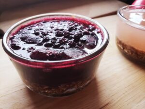 Blueberry mango jam pie filling